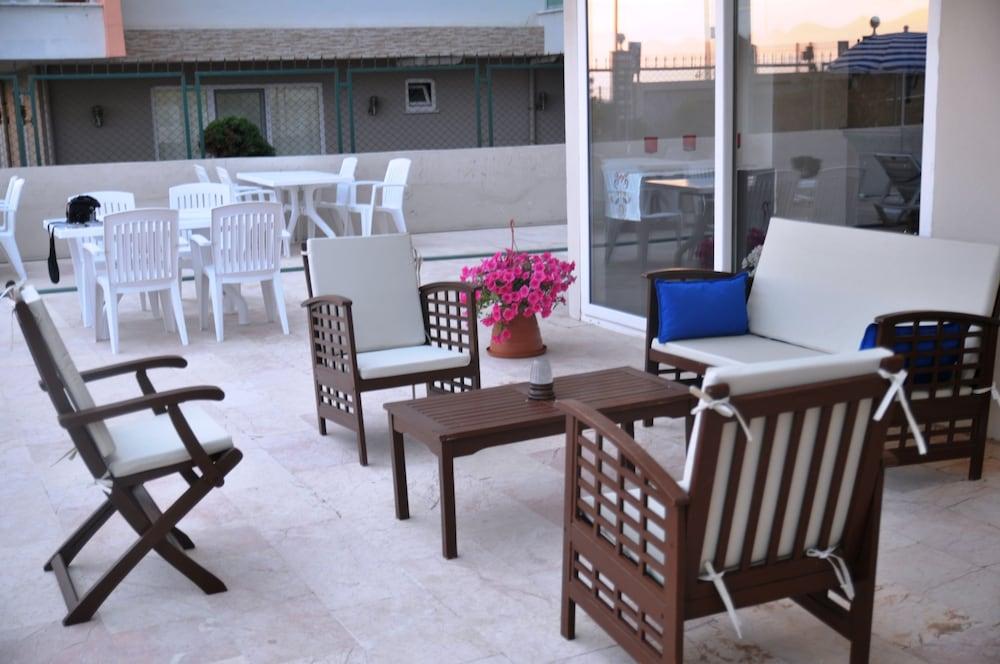 Mikado Hotel Махмутлар Екстериор снимка